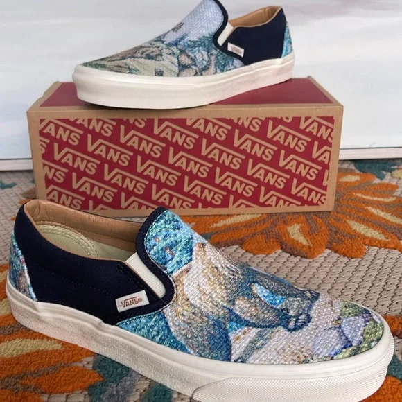 Vans WMNS Classic Slip-On
Cali Tapestry Forest
VN000907FRS sneakers - Picture 2 of 16